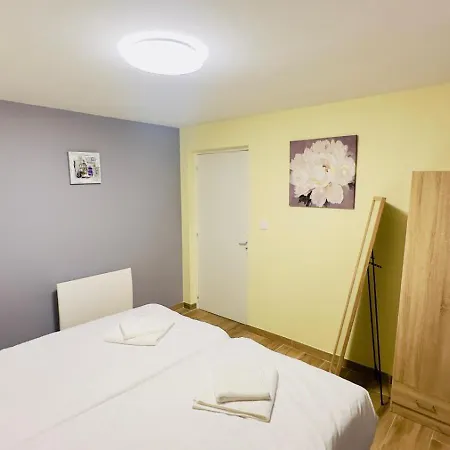 Appartement Cosy A Réminiac Extérieur photo
